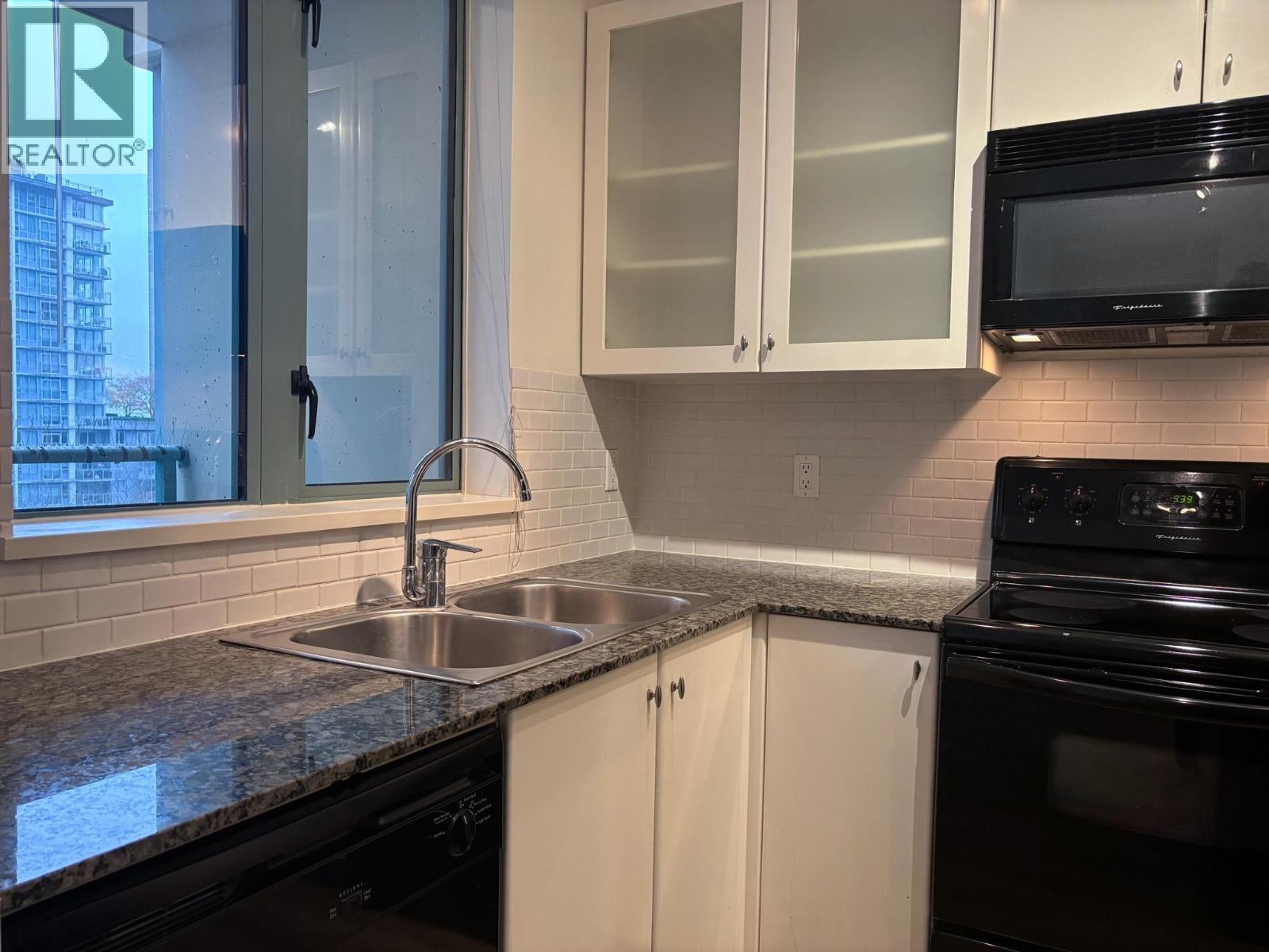 703 1238 Burrard Street, Vancouver, British Columbia  V6Z 3E1 - Photo 13 - R3070144