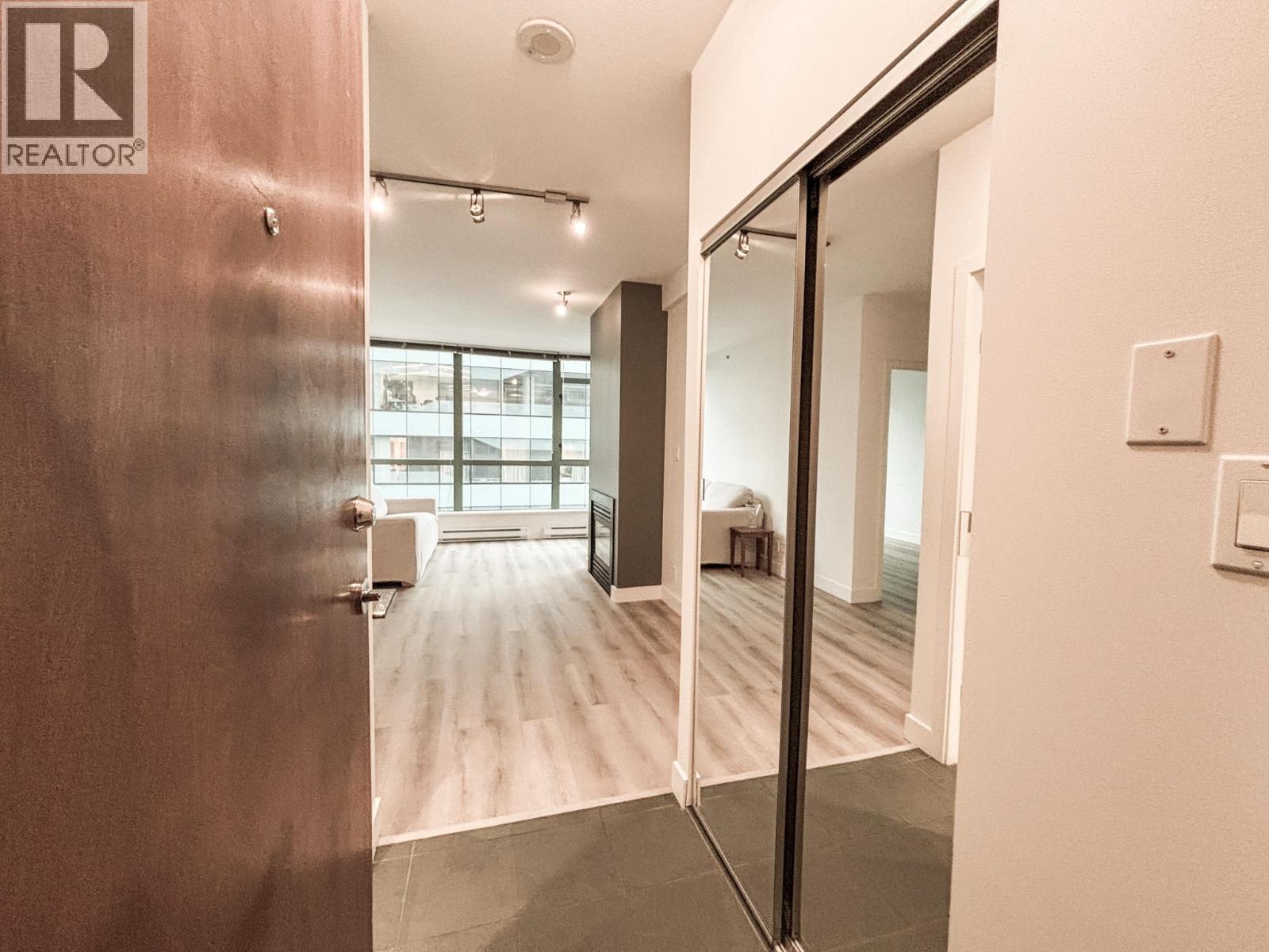 703 1238 Burrard Street, Vancouver, British Columbia  V6Z 3E1 - Photo 3 - R3070144