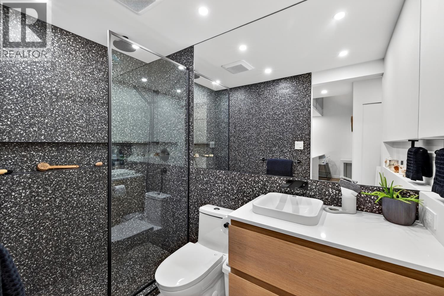 314 1429 E 4th Avenue, Vancouver, British Columbia  V5N 1J6 - Photo 18 - R3070169