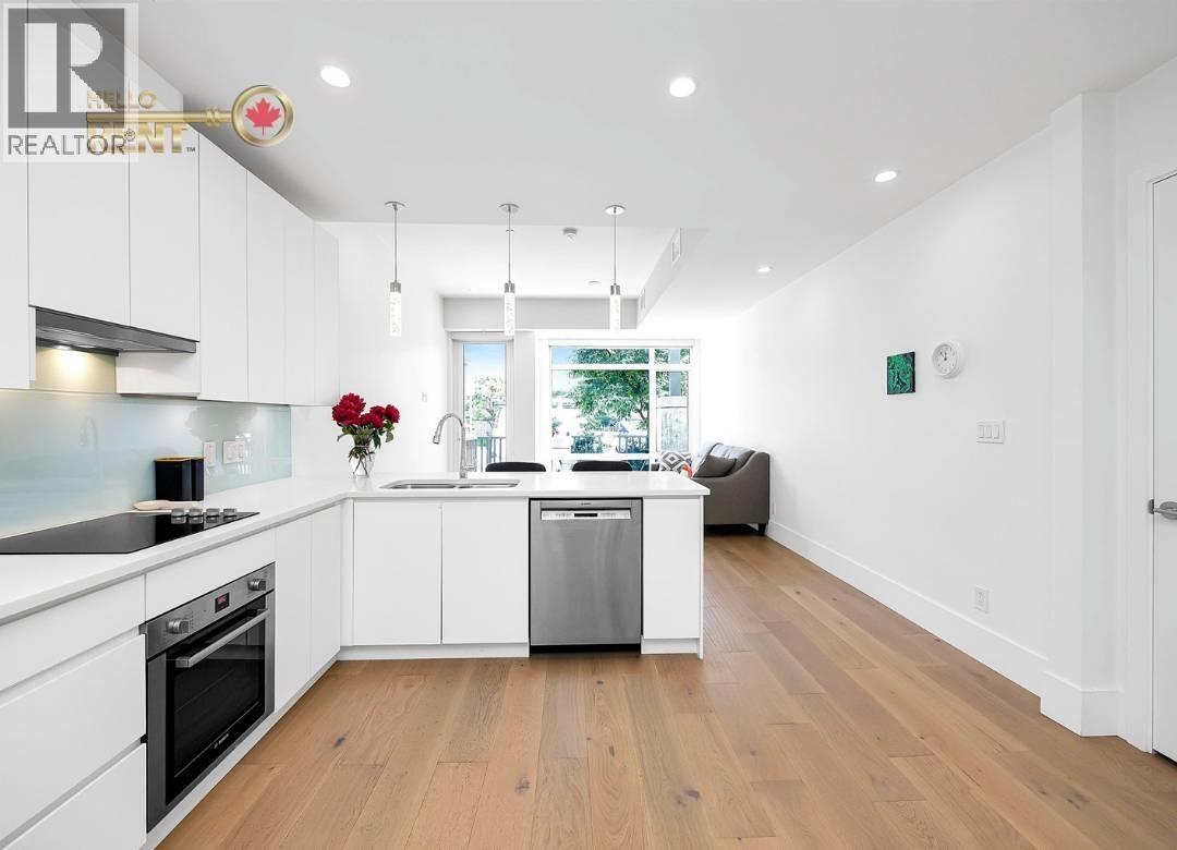 105 1591 Bowser Avenue, North Vancouver, British Columbia  V7P 2Y4 - Photo 3 - R3070156