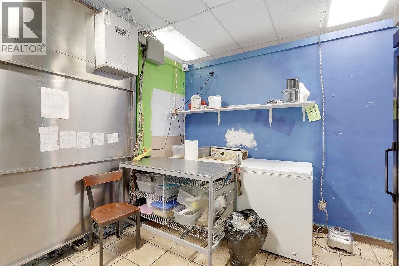 8616 Granville Street, Vancouver, British Columbia  V0V 0V0 - Photo 18 - C8074089