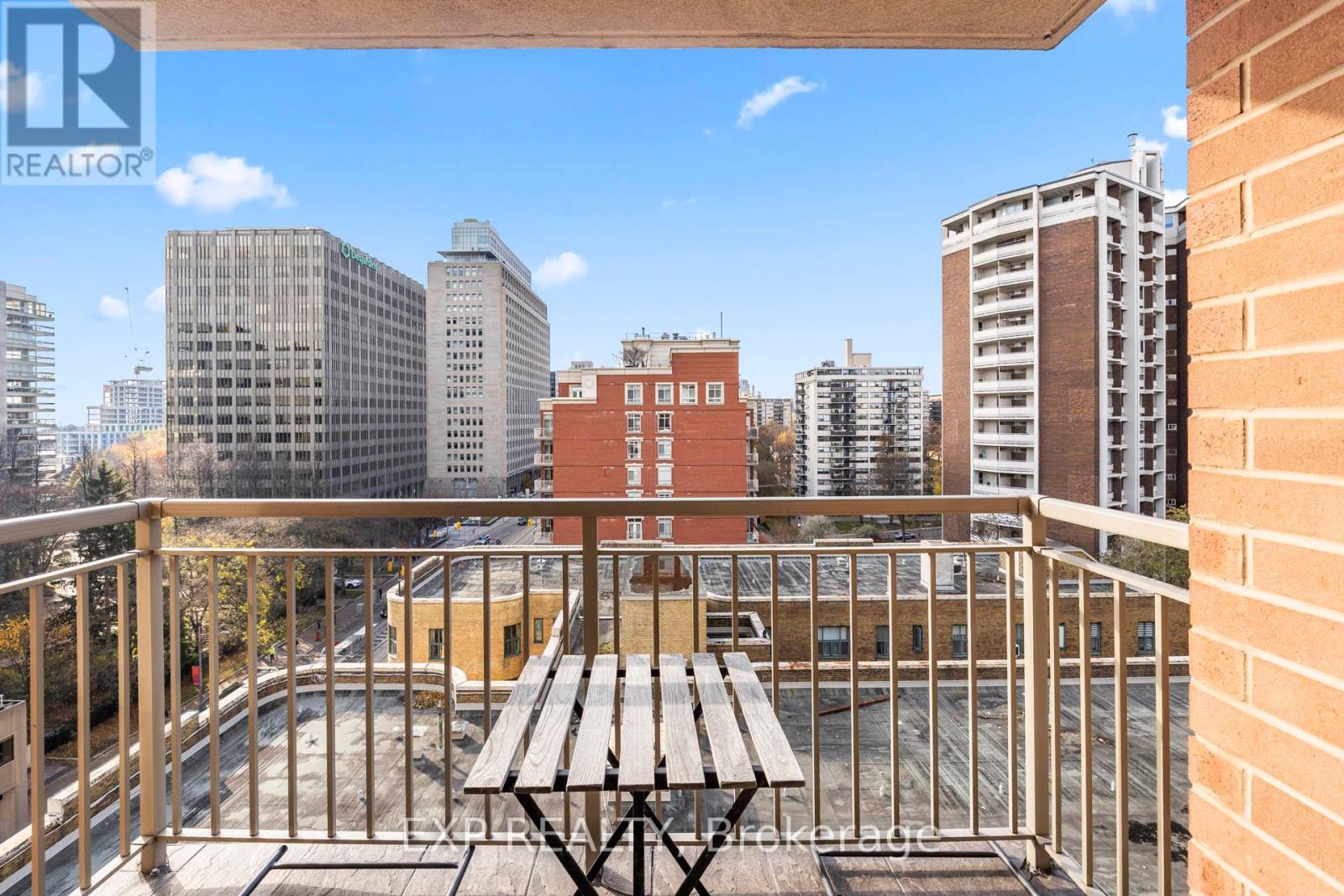 1101 - 60 St Clair Avenue W, Toronto, Ontario  M4V 1M7 - Photo 20 - C12409203