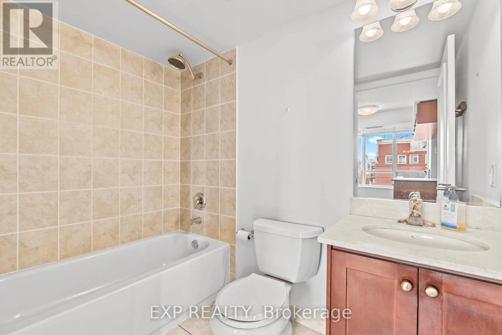 1101 - 60 St Clair Avenue W, Toronto, Ontario  M4V 1M7 - Photo 10 - C12409203