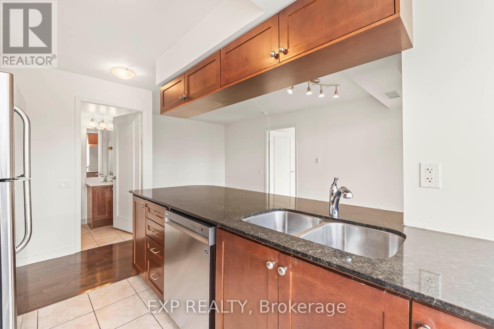 1101 - 60 St Clair Avenue W, Toronto, Ontario  M4V 1M7 - Photo 8 - C12409203