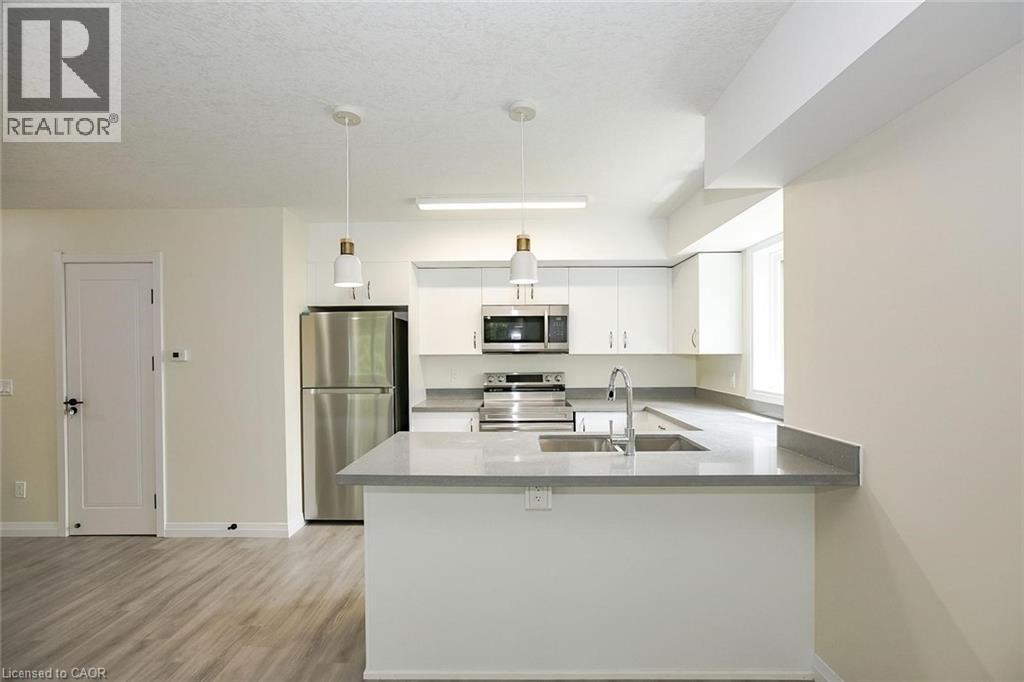 370 Fisher Mills Road Unit# 63, Cambridge, Ontario  N3C 4N5 - Photo 14 - 40790038