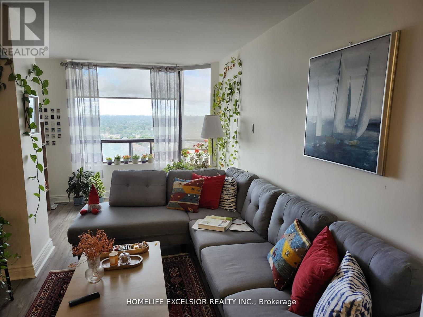 1402 - 7601 Bathurst Street, Vaughan, Ontario  L4J 4H5 - Photo 5 - N12577094