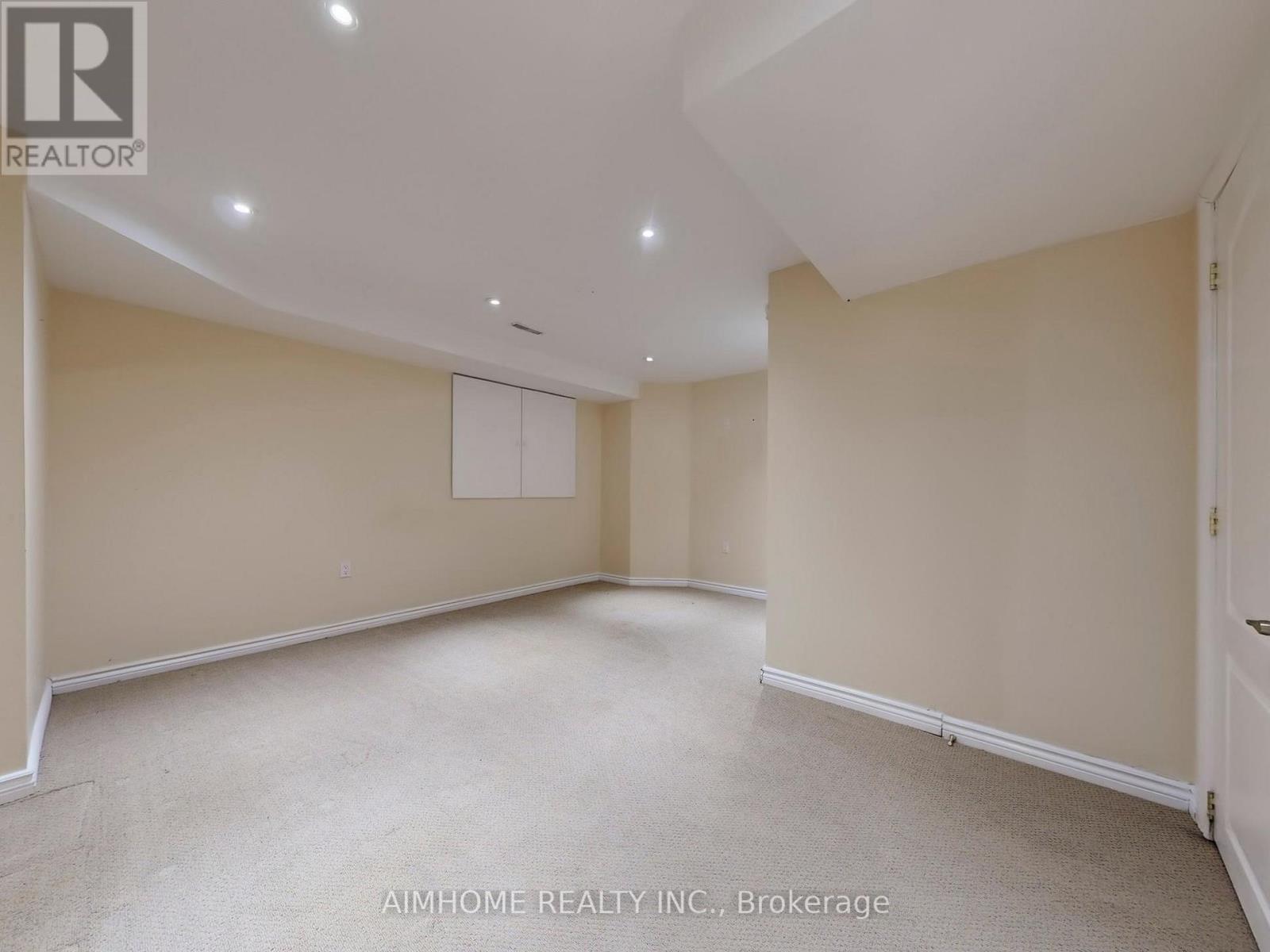 12 Sweet Valerie Court, Vaughan, Ontario  L6A 0C6 - Photo 44 - N12577102