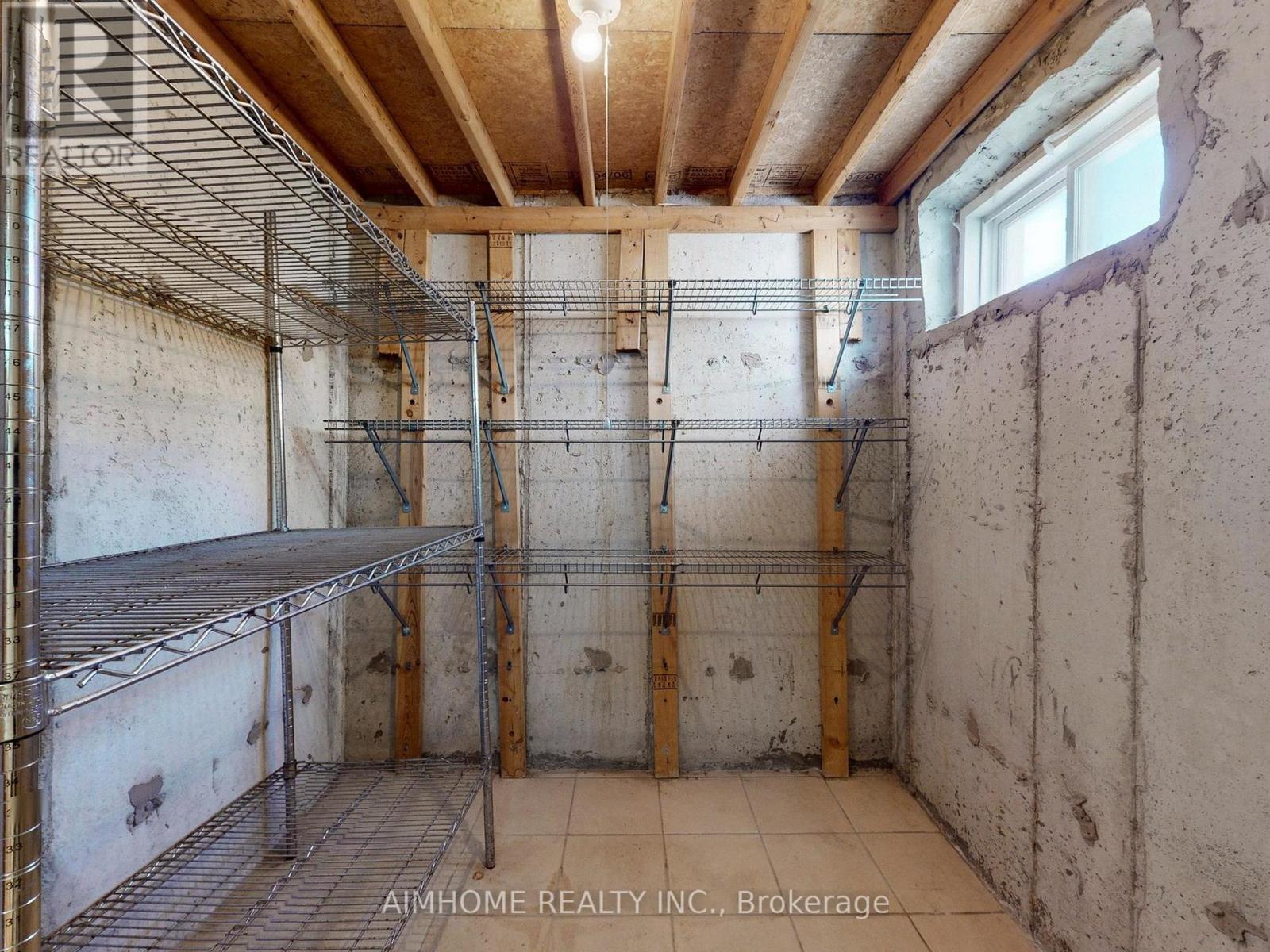 12 Sweet Valerie Court, Vaughan, Ontario  L6A 0C6 - Photo 48 - N12577102