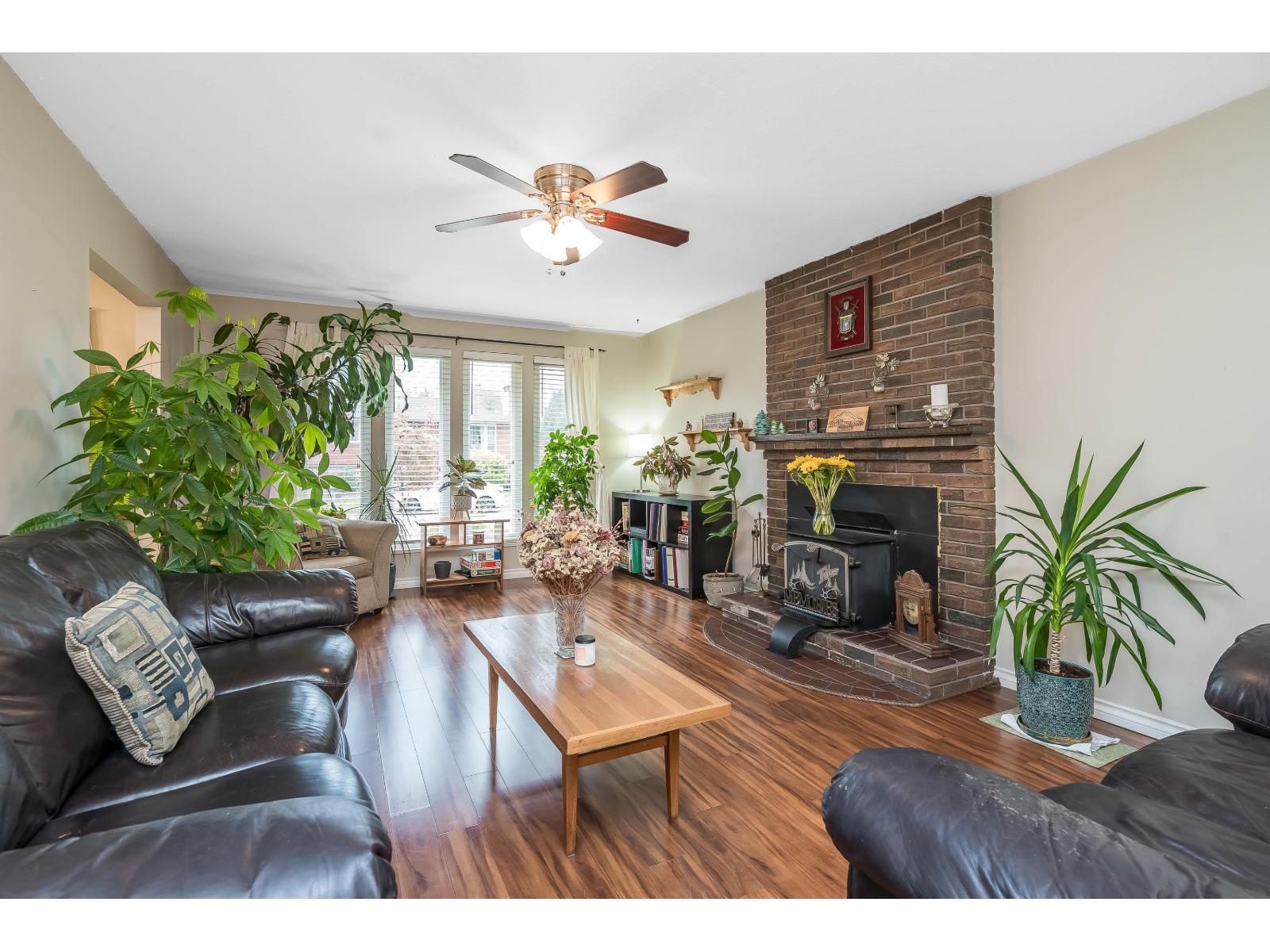 35183 Ewert Avenue, Mission, British Columbia  V2V 6S7 - Photo 4 - R3069907