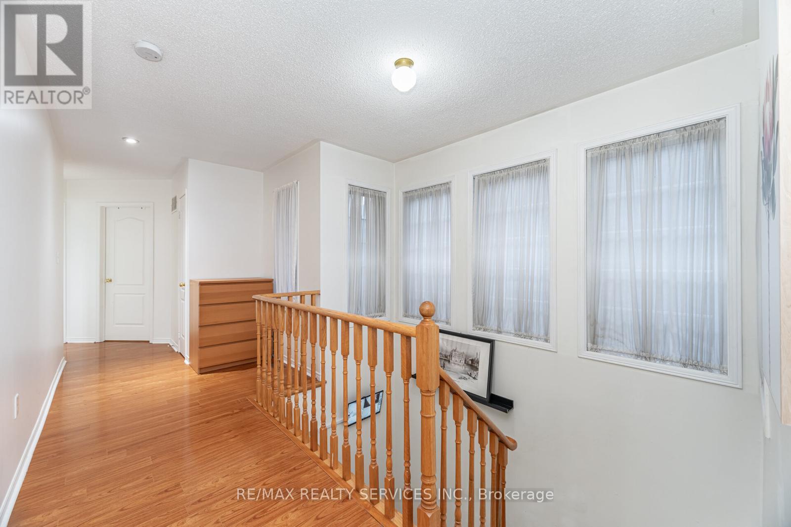 9 Kimberley Crescent, Brampton, Ontario  L6R 1T6 - Photo 12 - W12577090