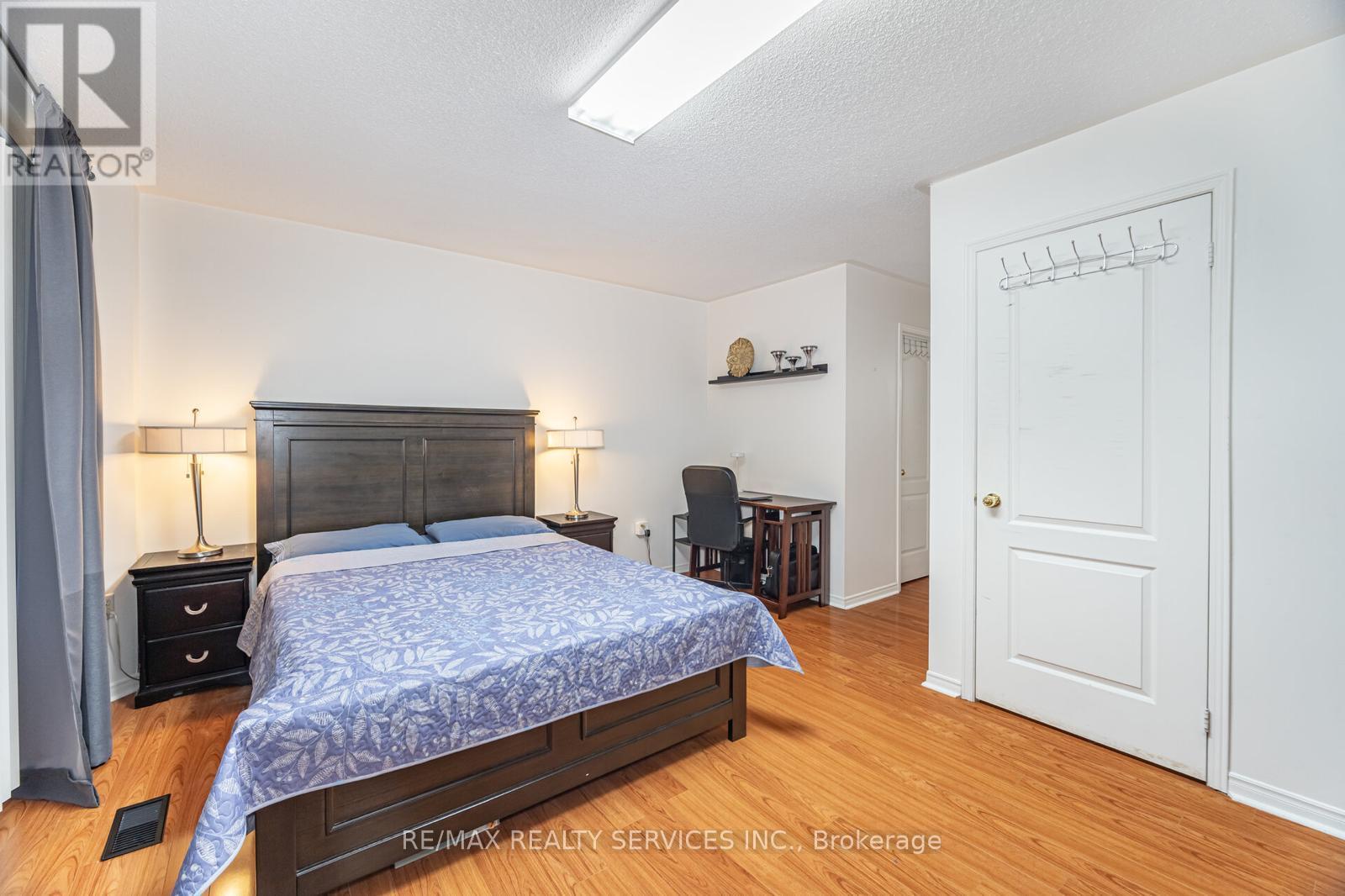 9 Kimberley Crescent, Brampton, Ontario  L6R 1T6 - Photo 15 - W12577090