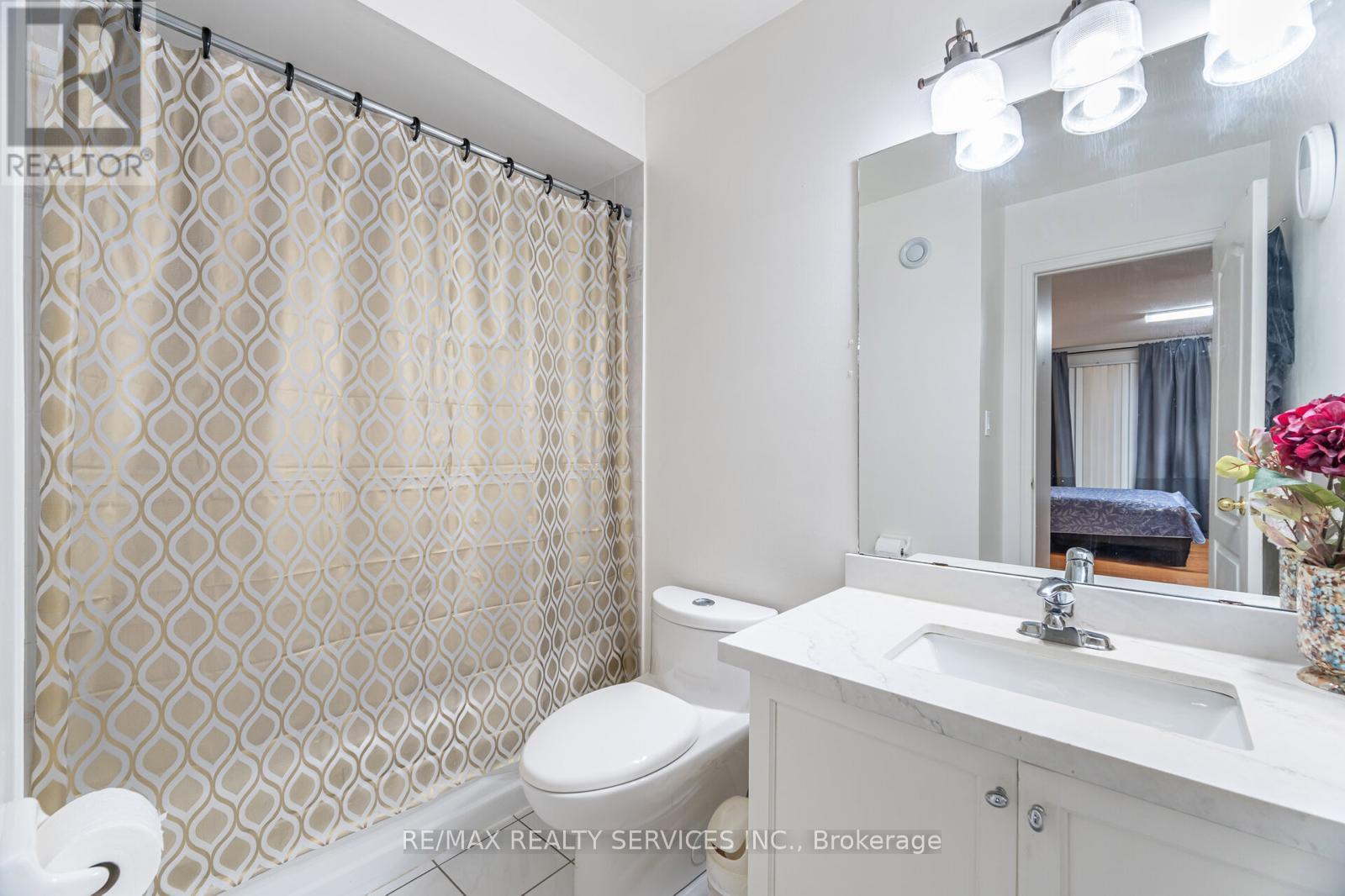 9 Kimberley Crescent, Brampton, Ontario  L6R 1T6 - Photo 17 - W12577090