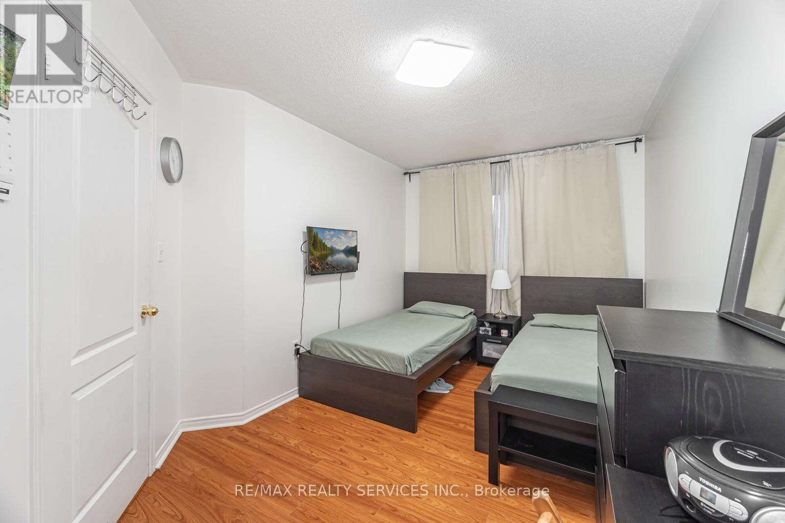 9 Kimberley Crescent, Brampton, Ontario  L6R 1T6 - Photo 18 - W12577090