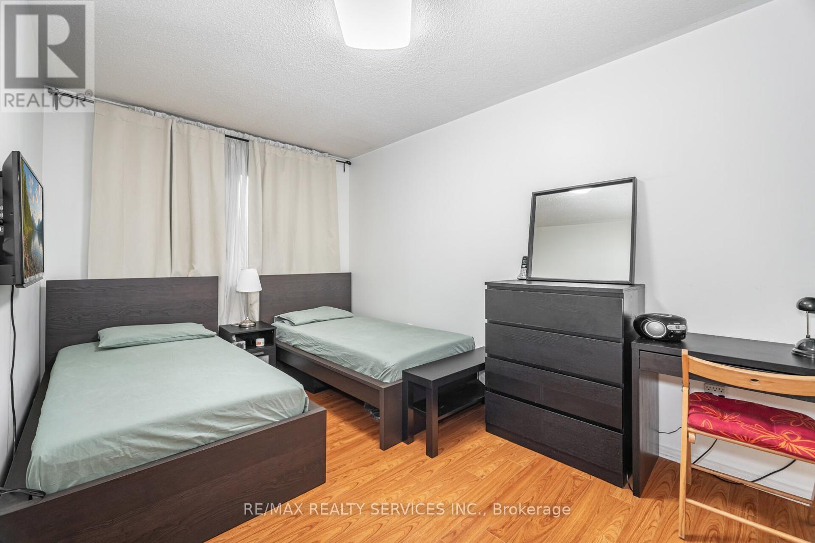 9 Kimberley Crescent, Brampton, Ontario  L6R 1T6 - Photo 19 - W12577090