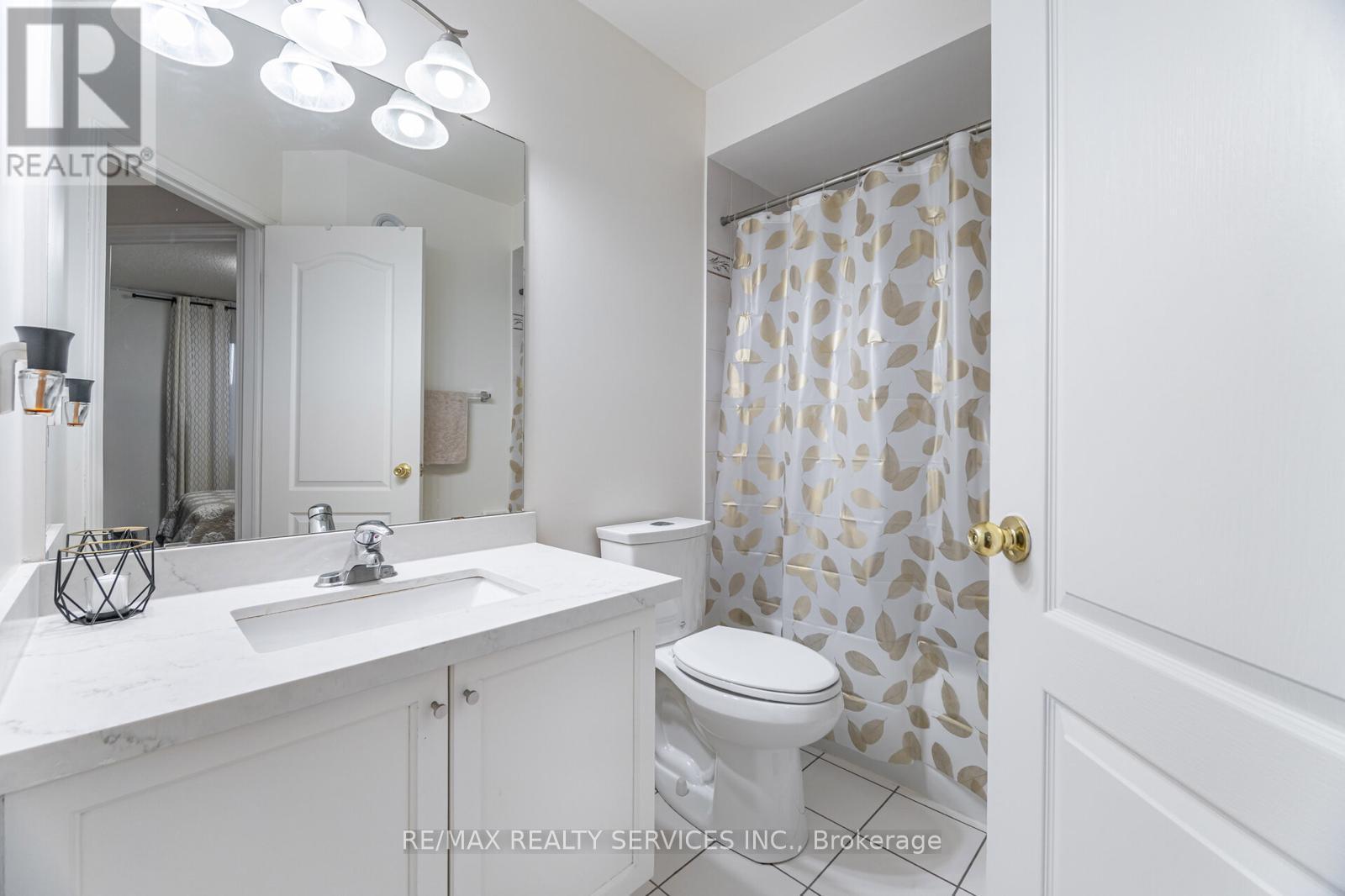 9 Kimberley Crescent, Brampton, Ontario  L6R 1T6 - Photo 21 - W12577090