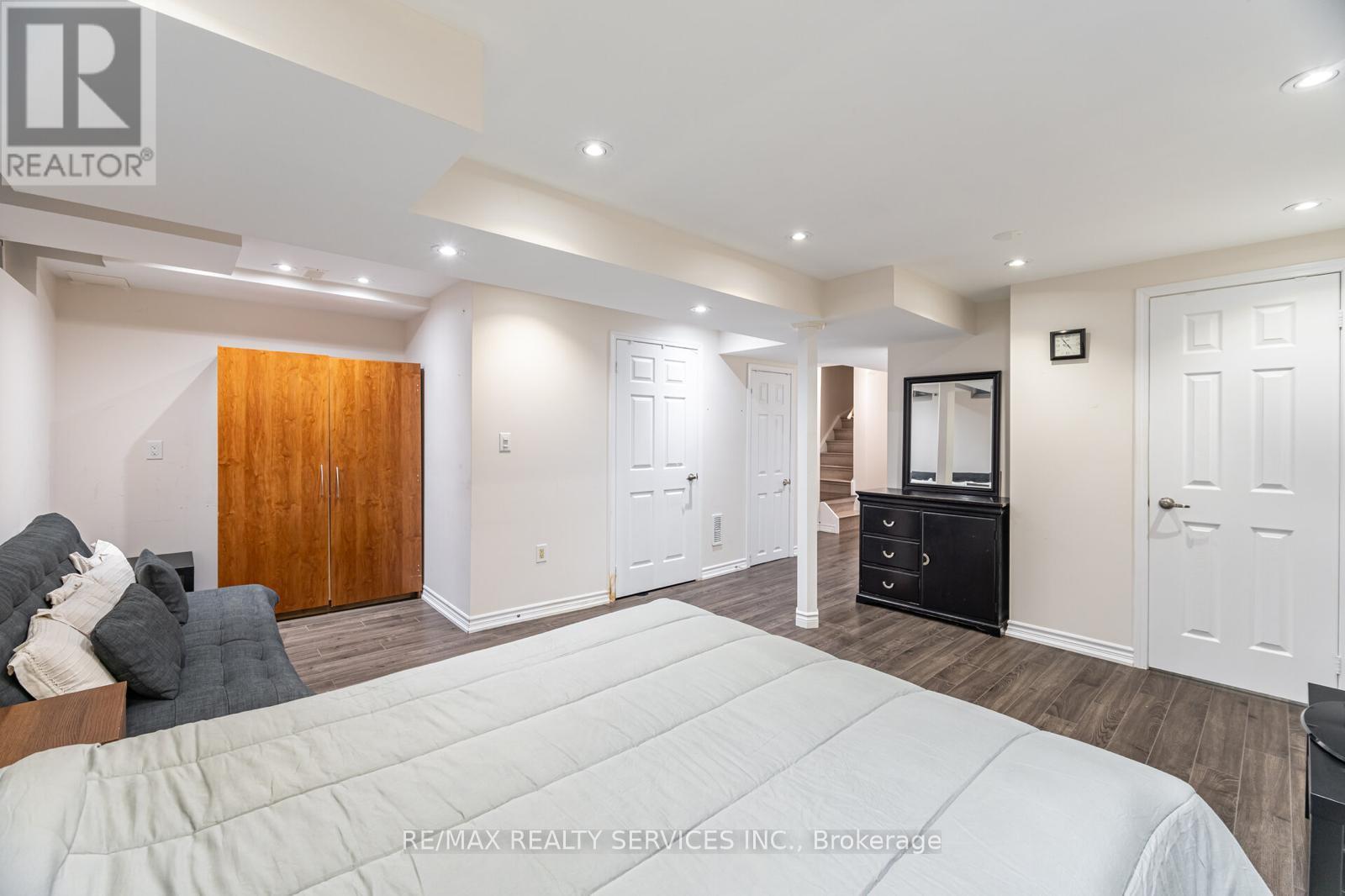 9 Kimberley Crescent, Brampton, Ontario  L6R 1T6 - Photo 25 - W12577090