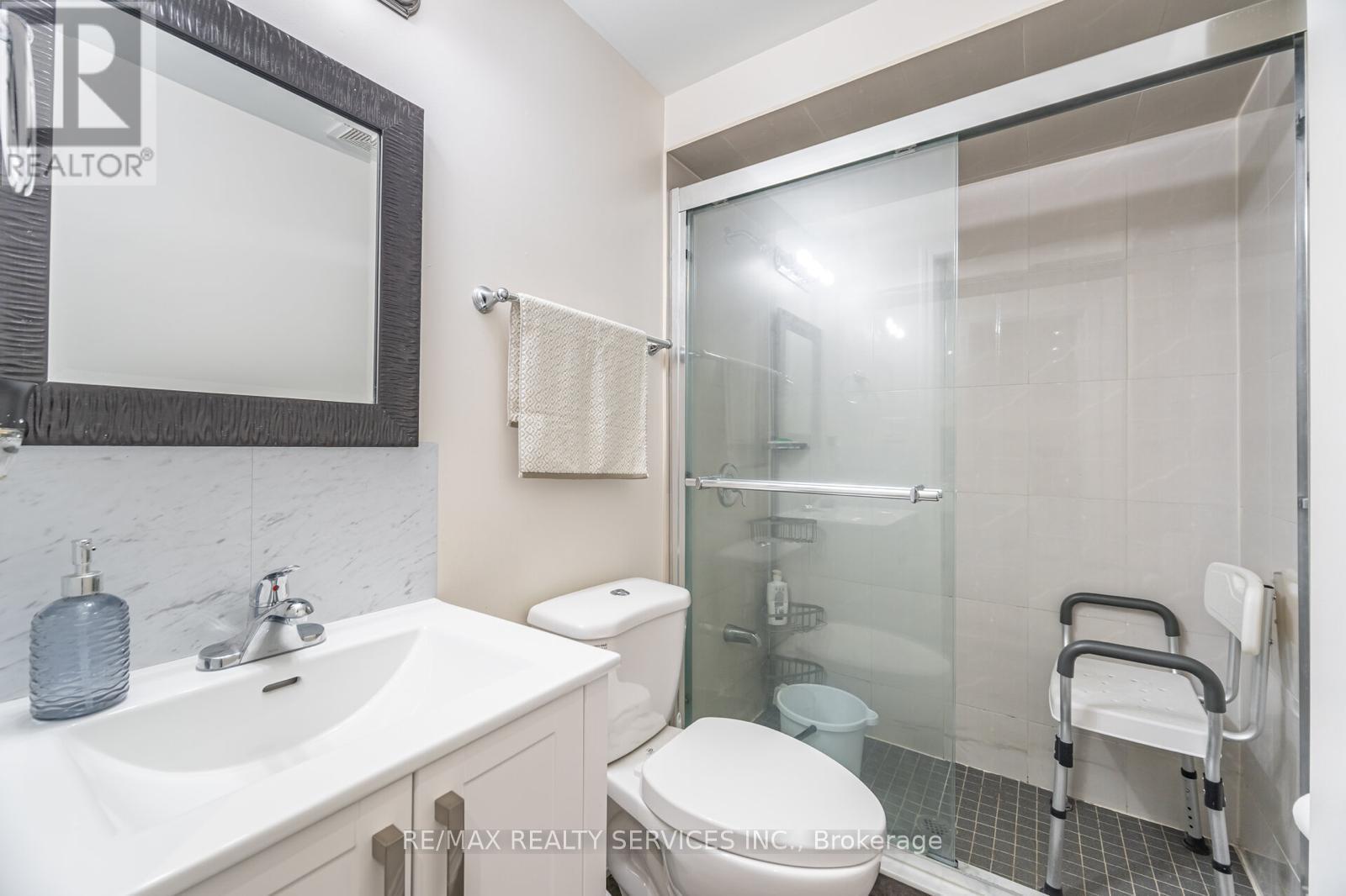 9 Kimberley Crescent, Brampton, Ontario  L6R 1T6 - Photo 31 - W12577090