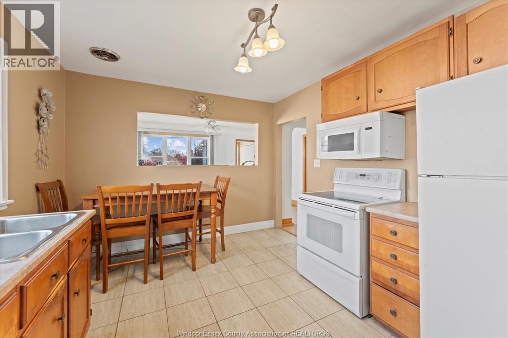 1987 Balfour Boulevard, Windsor, Ontario  N8T 2S4 - Photo 7 - 25030565