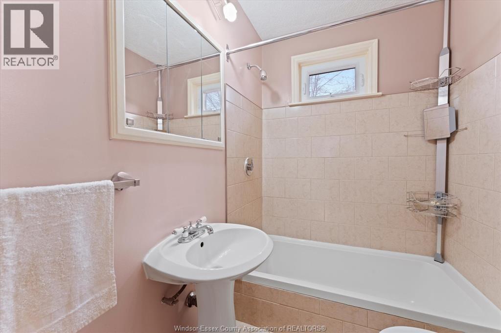 1987 Balfour Boulevard, Windsor, Ontario  N8T 2S4 - Photo 11 - 25030565