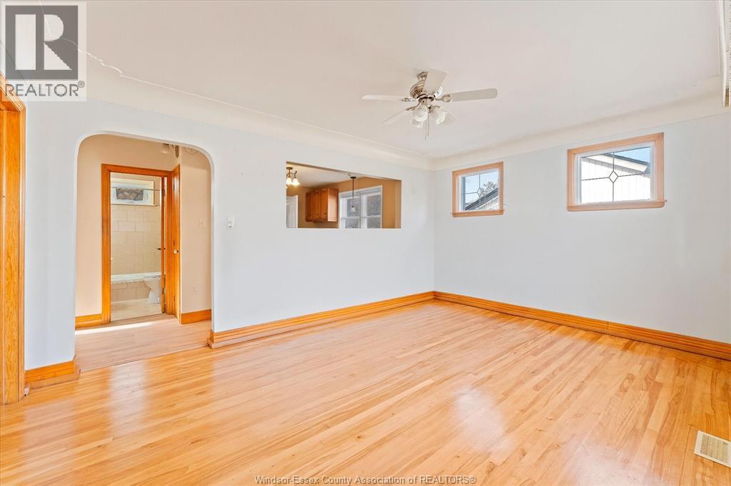 1987 Balfour Boulevard, Windsor, Ontario  N8T 2S4 - Photo 4 - 25030565