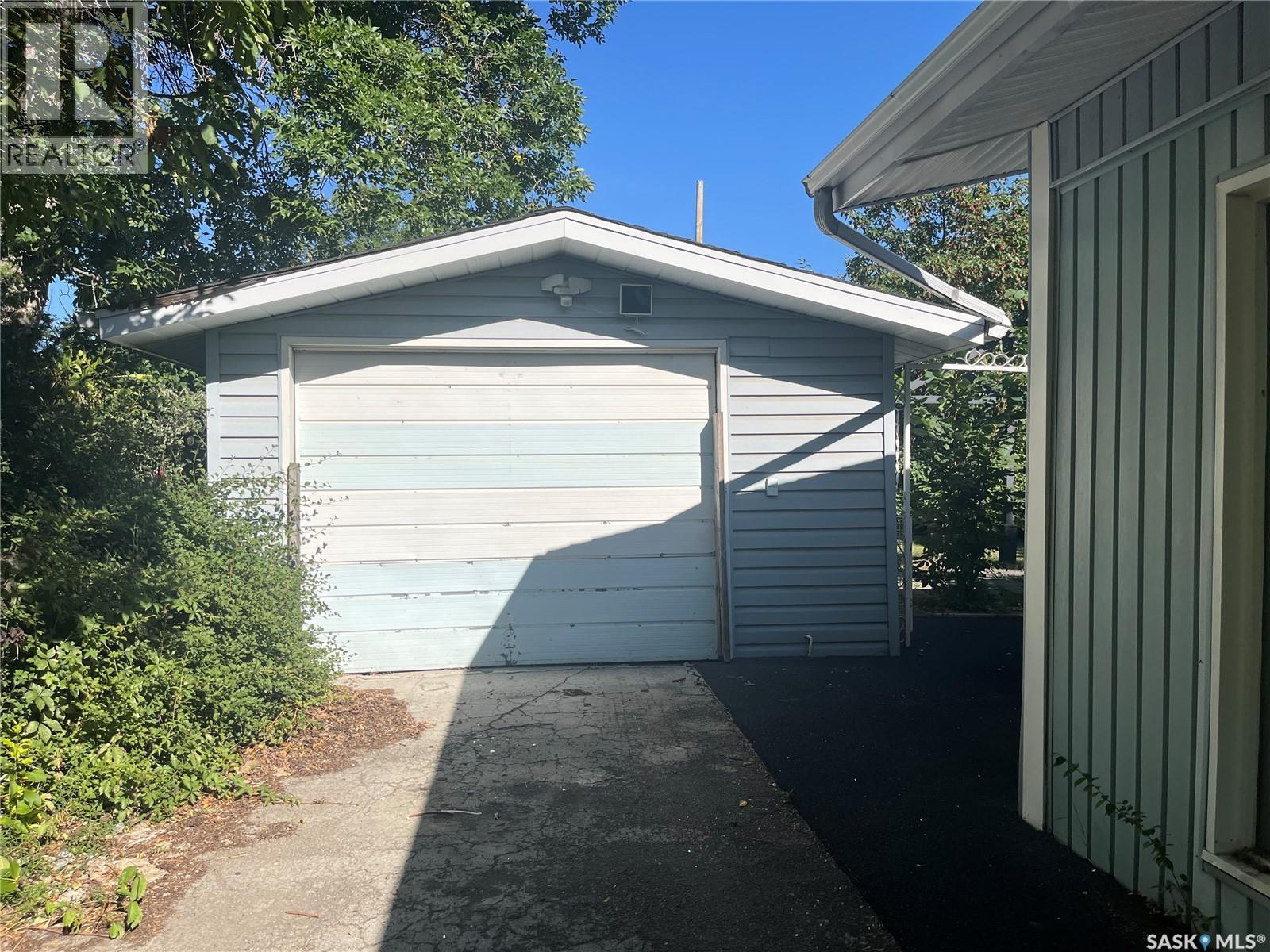 133 Halifax Street N, Regina, Saskatchewan  S4R 2W5 - Photo 4 - SK015806