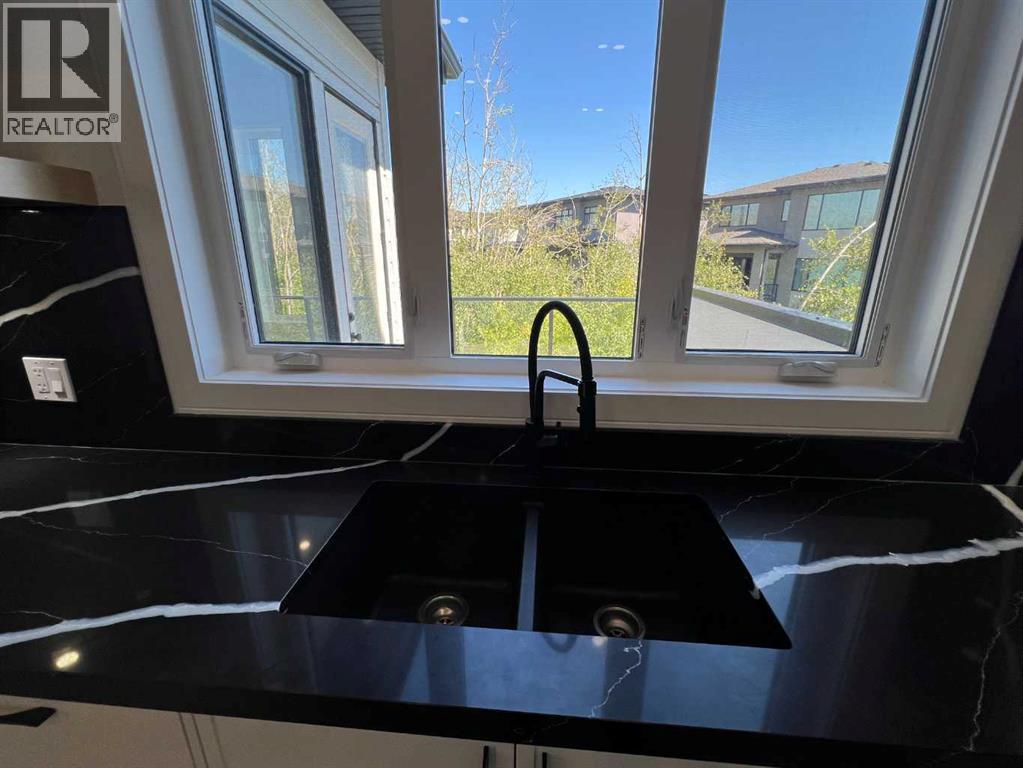 48 Rockcliff Terrace Nw, Calgary, Alberta  T3G 0G6 - Photo 14 - A2241655