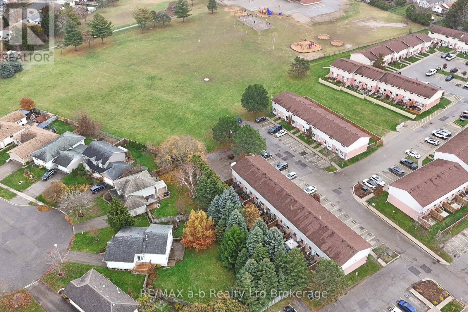 3 - 388 Springbank Avenue N, Woodstock, Ontario  N4T 1L4 - Photo 5 - X12552946