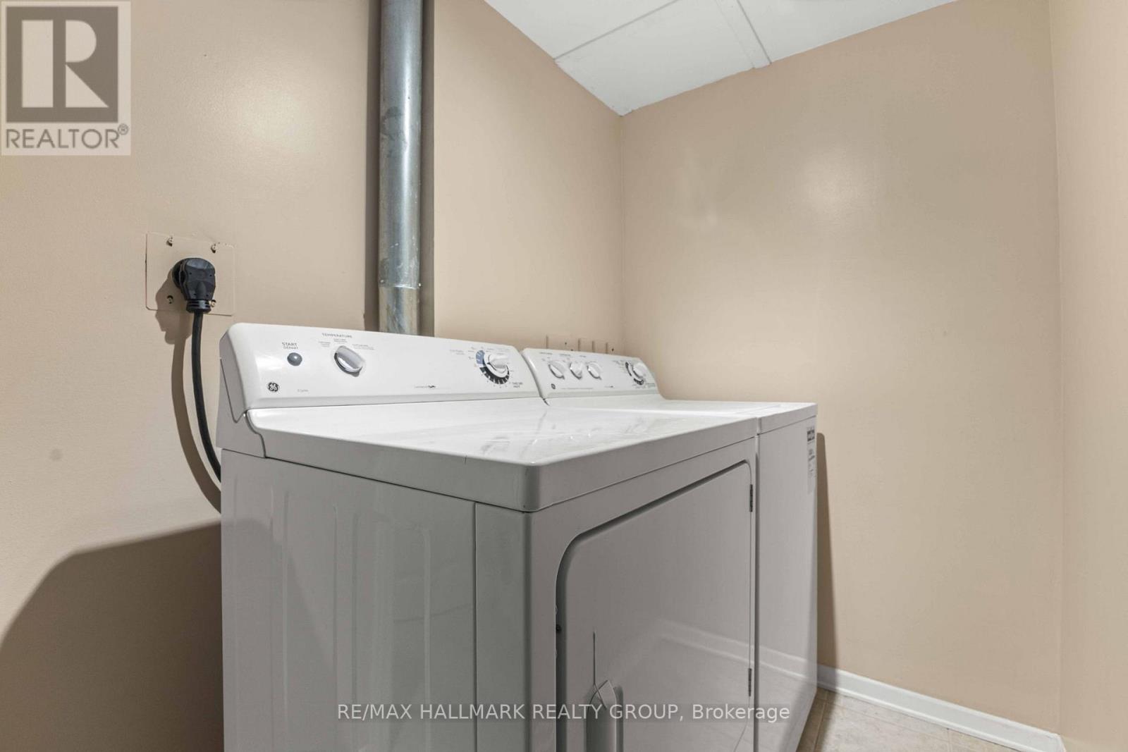 B - 1320 St Jean Street, Ottawa, Ontario  K1C 1N8 - Photo 16 - X12572752