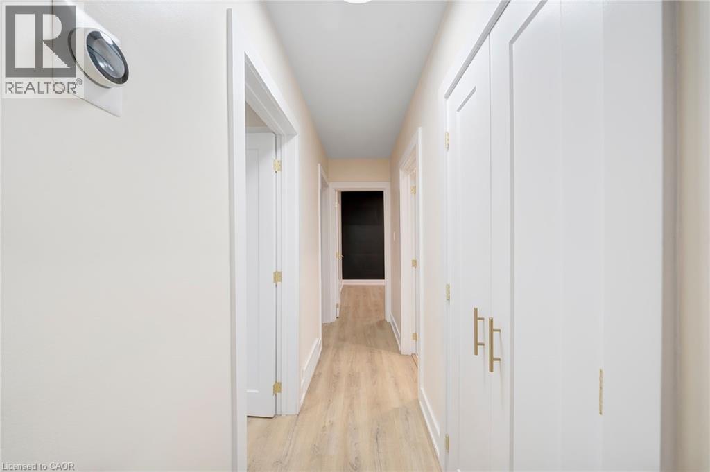 72 West 25th Street, Hamilton, Ontario  L9C 4X2 - Photo 17 - 40790579