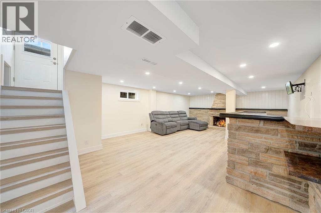 72 West 25th Street, Hamilton, Ontario  L9C 4X2 - Photo 25 - 40790579