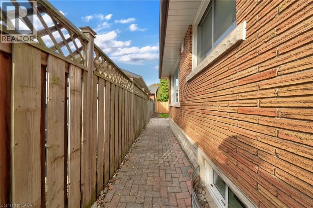 72 West 25th Street, Hamilton, Ontario  L9C 4X2 - Photo 32 - 40790579