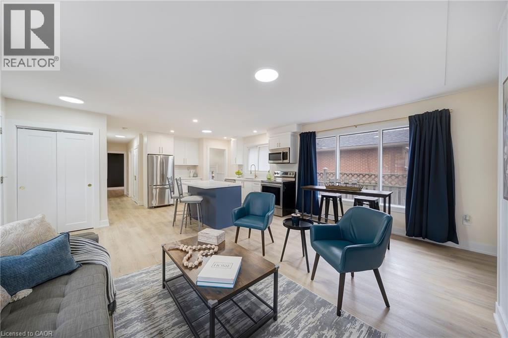 72 West 25th Street, Hamilton, Ontario  L9C 4X2 - Photo 9 - 40790579