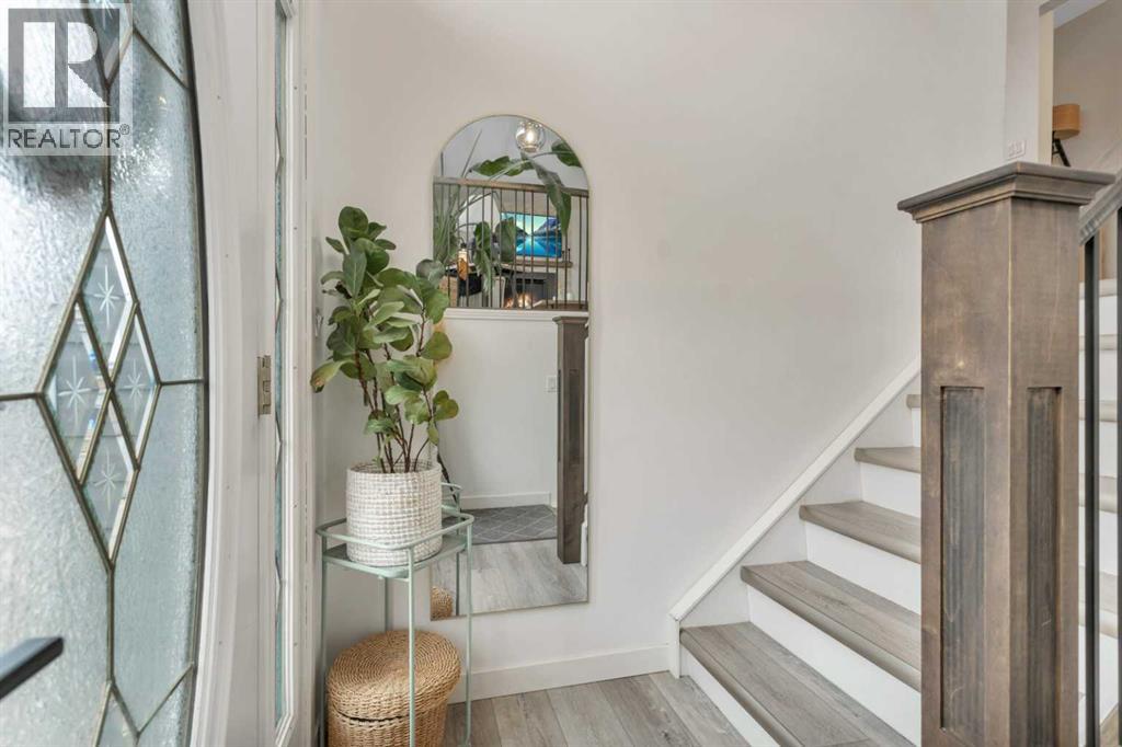 7 Westview Drive, Lacombe, Alberta  T4L 1R6 - Photo 2 - A2269548