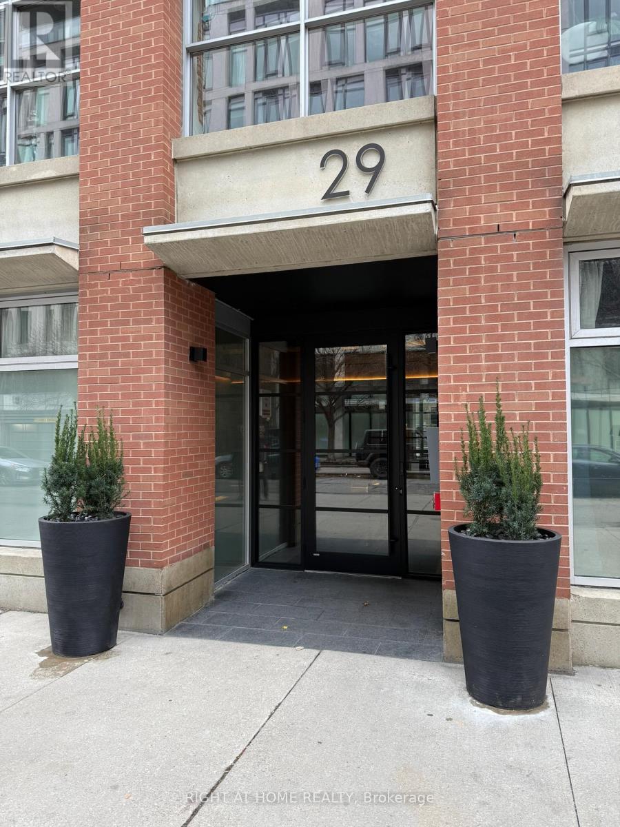 301 - 29 CAMDEN STREET, Toronto, Ontario