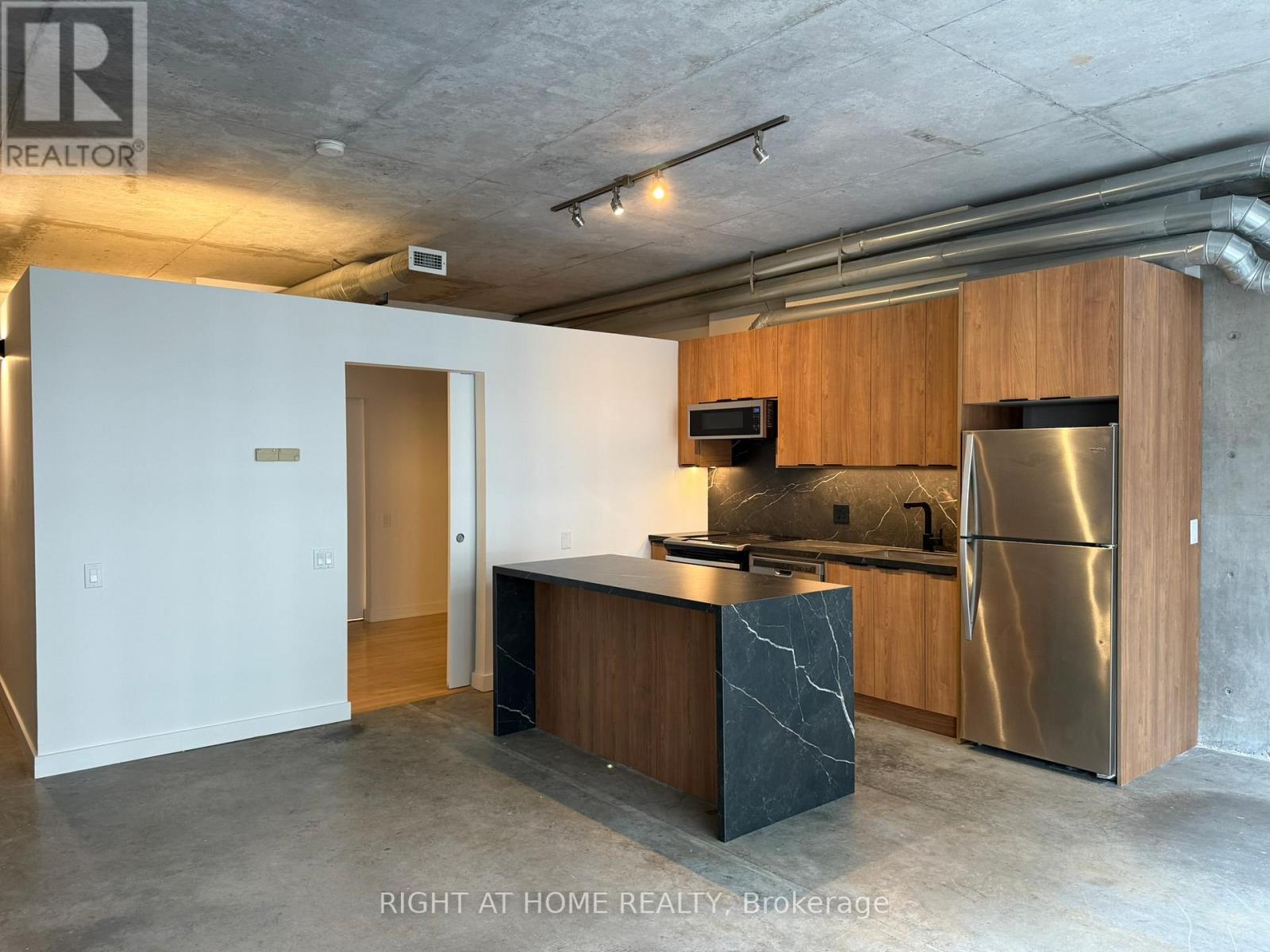 301 - 29 Camden Street, Toronto, Ontario  M5V 1V2 - Photo 30 - C12577118