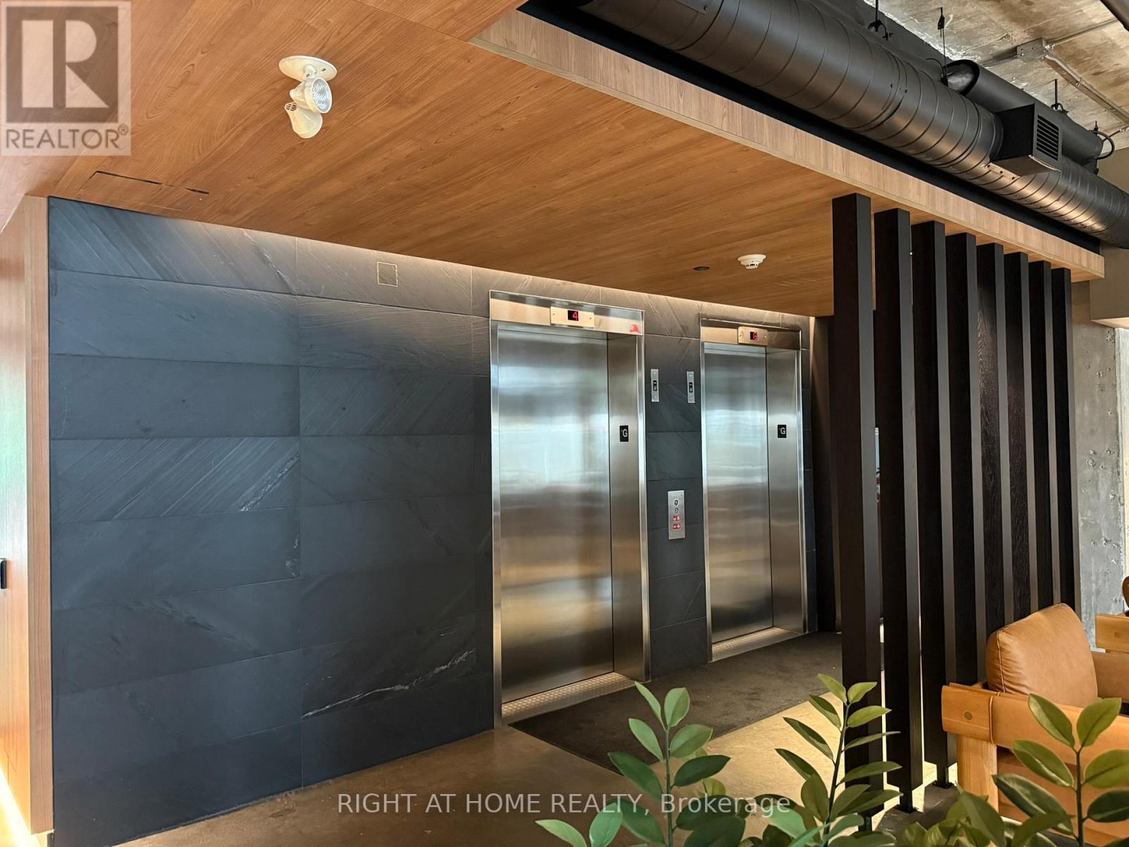 301 - 29 Camden Street, Toronto, Ontario  M5V 1V2 - Photo 8 - C12577118