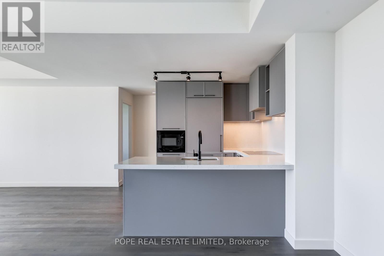 1104 - 1050 Eastern Avenue, Toronto, Ontario  M4L 0B7 - Photo 13 - E12577116