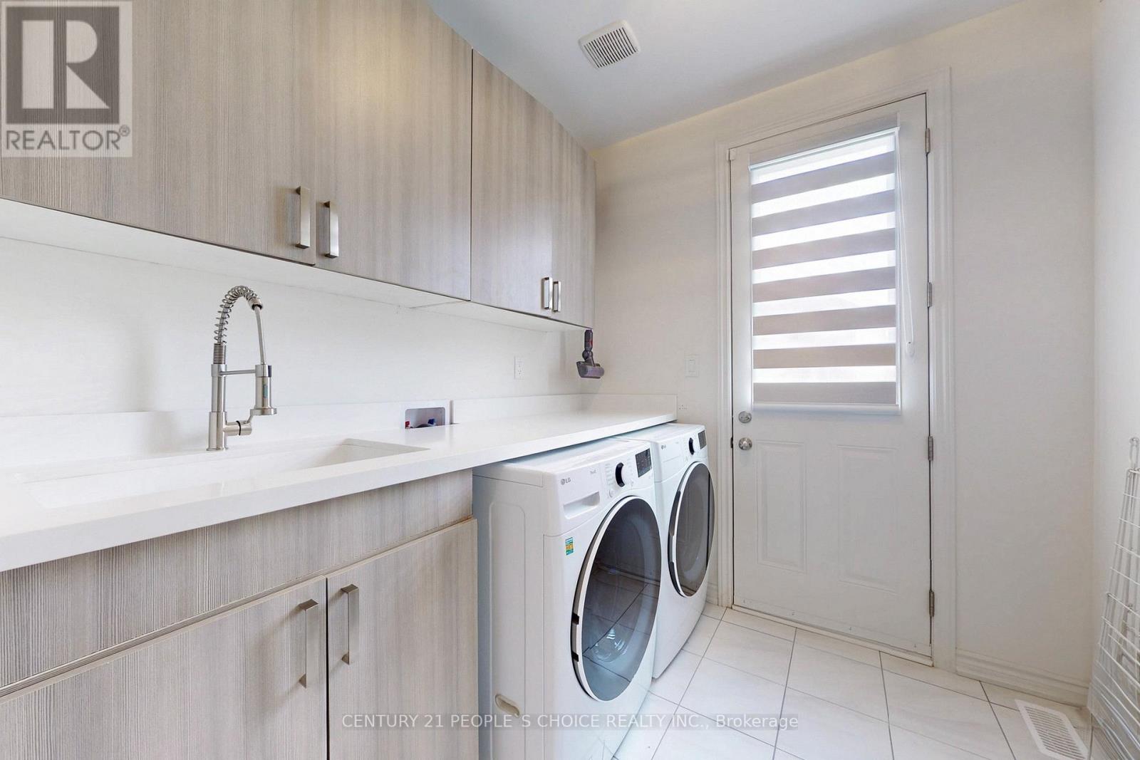 78 Dass Drive W, Centre Wellington, Ontario  N1M 0H9 - Photo 45 - X12565008