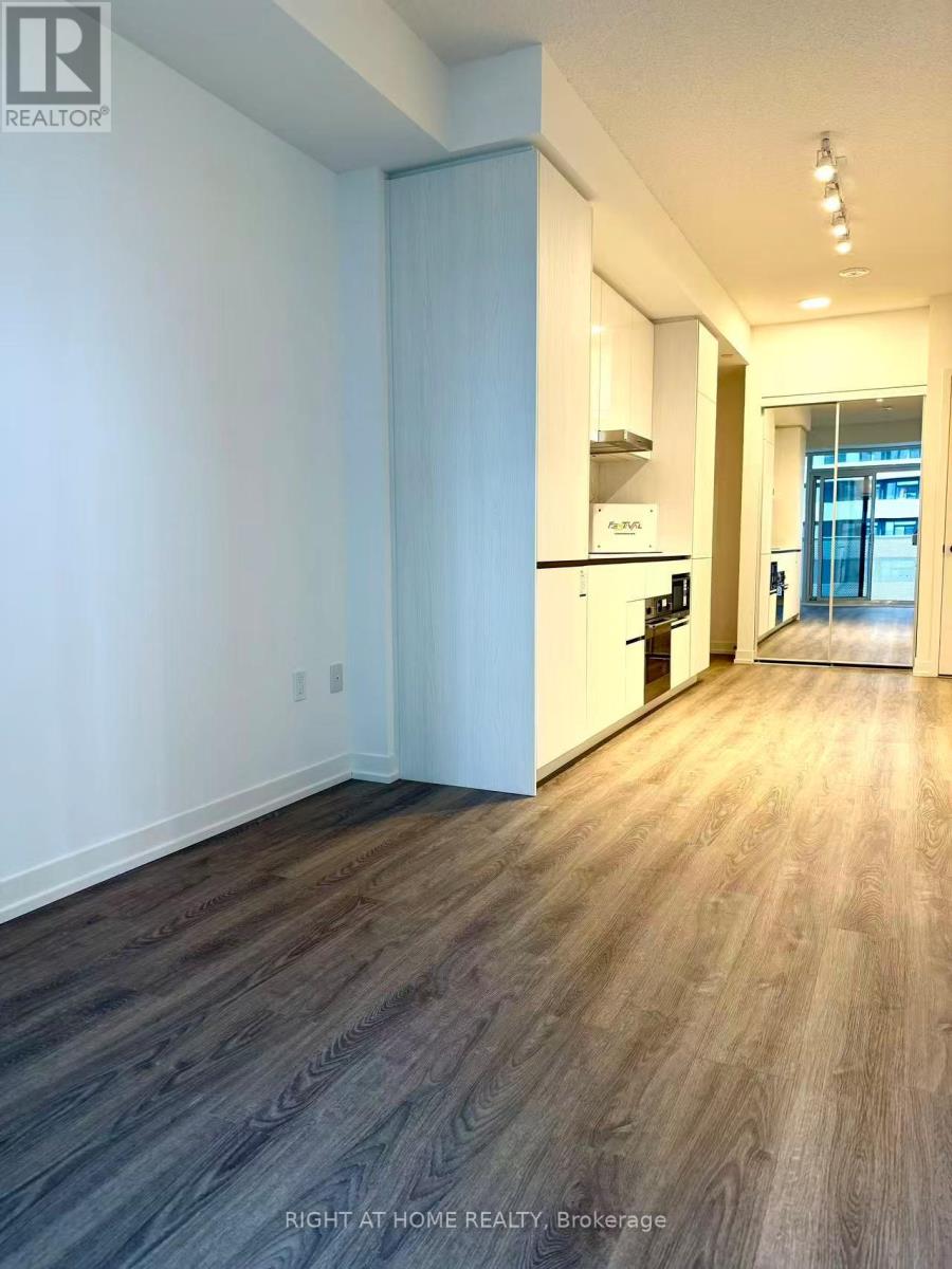 2801 - 8 Interchange Way, Vaughan, Ontario  L4K 0R2 - Photo 17 - N12577126