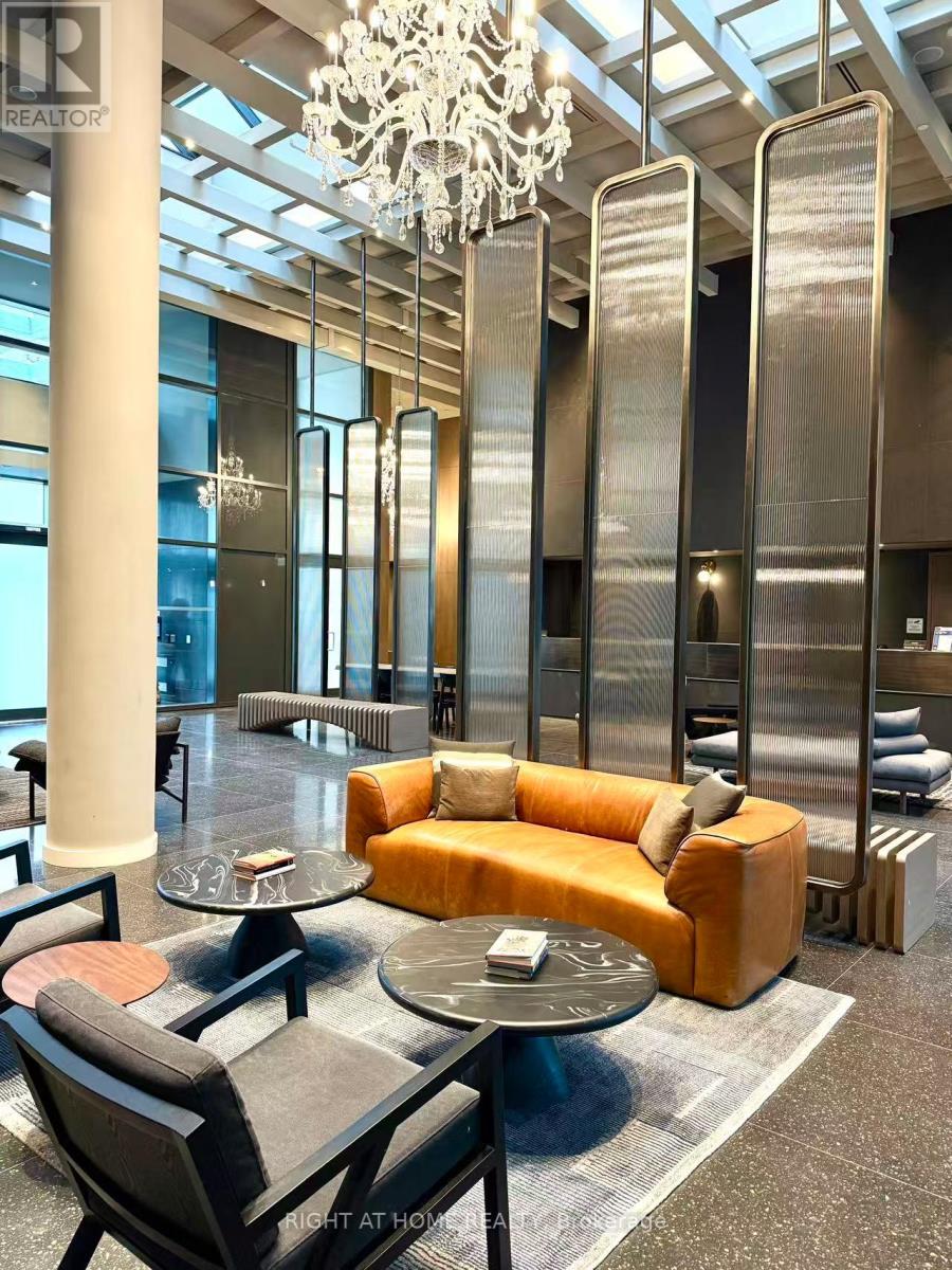 2801 - 8 Interchange Way, Vaughan, Ontario  L4K 0R2 - Photo 2 - N12577126