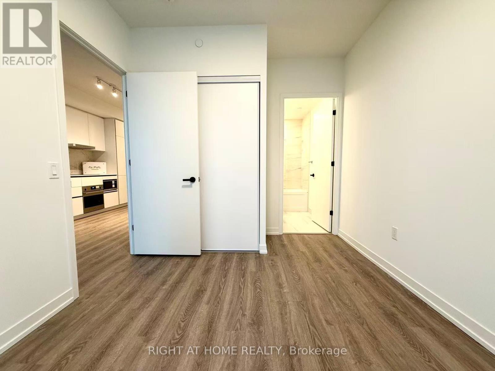 2801 - 8 Interchange Way, Vaughan, Ontario  L4K 0R2 - Photo 23 - N12577126