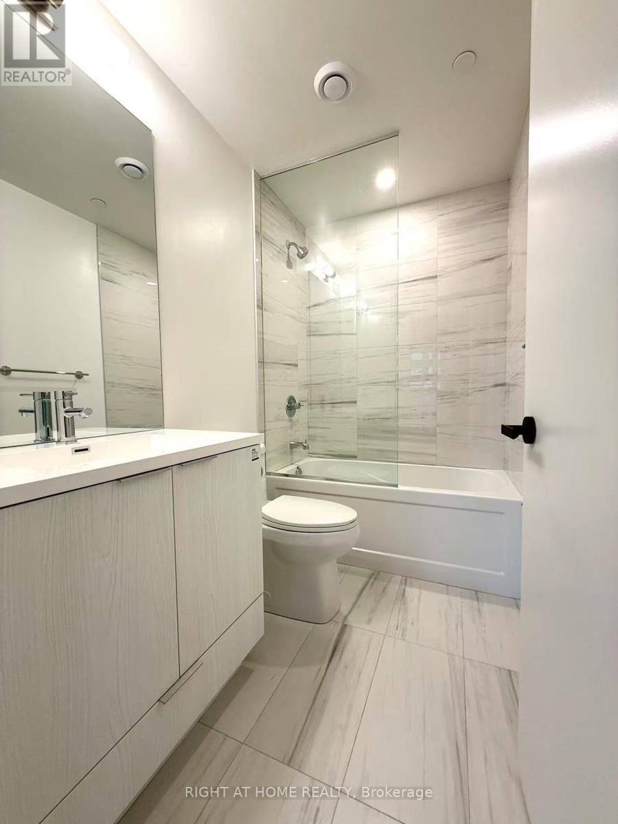 2801 - 8 Interchange Way, Vaughan, Ontario  L4K 0R2 - Photo 24 - N12577126