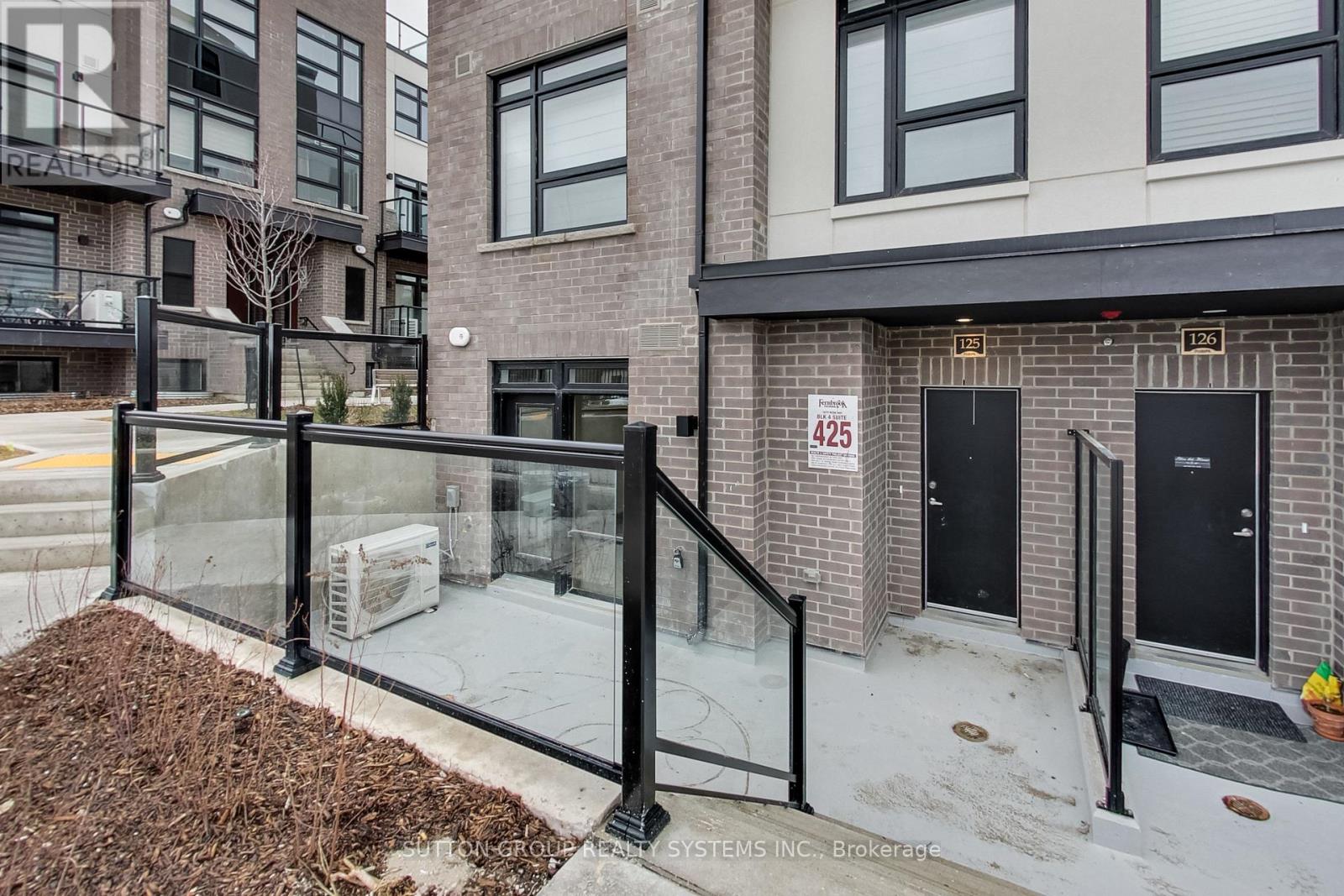 1577 Rose Way, Milton, Ontario L9E 1N4 - Photo 1 - W12577114