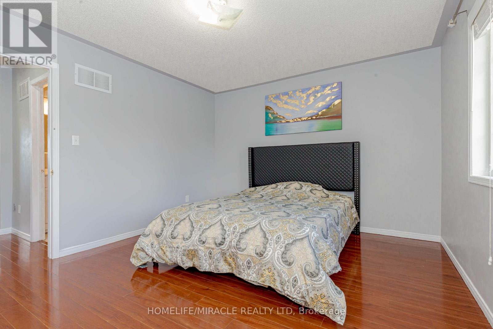 4 Vauxhall Crescent, Brampton, Ontario  L7A 3A3 - Photo 27 - W12577120