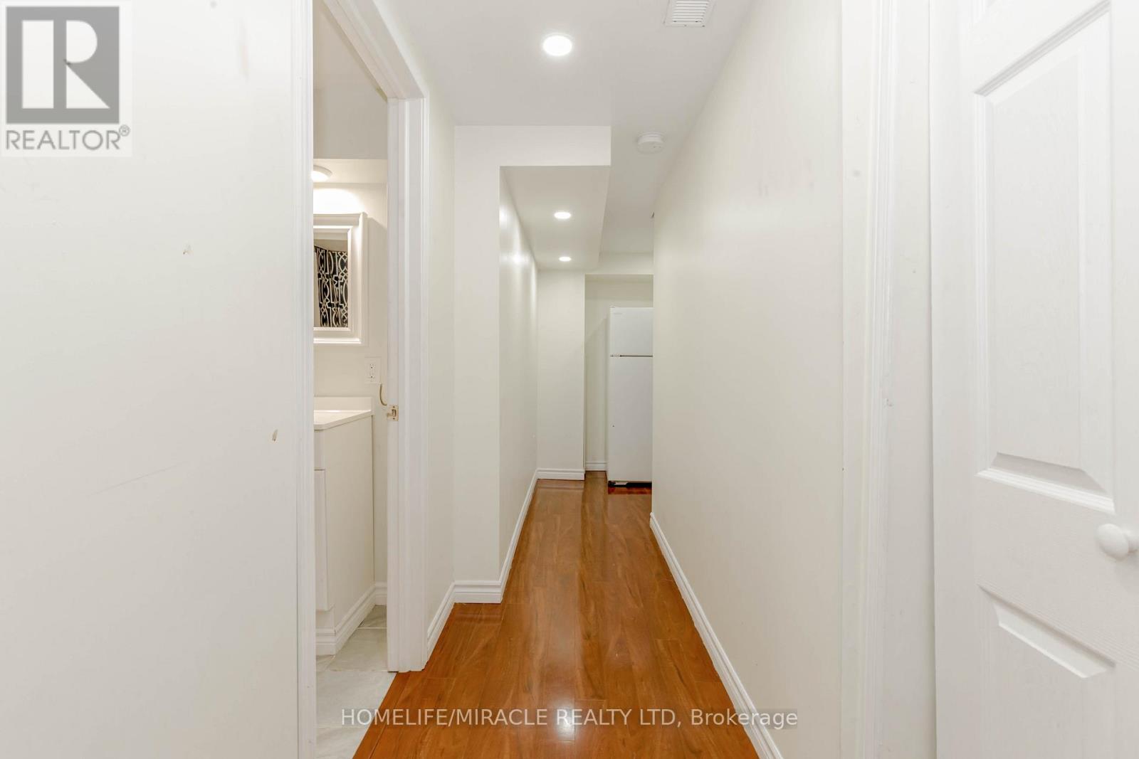 4 Vauxhall Crescent, Brampton, Ontario  L7A 3A3 - Photo 39 - W12577120