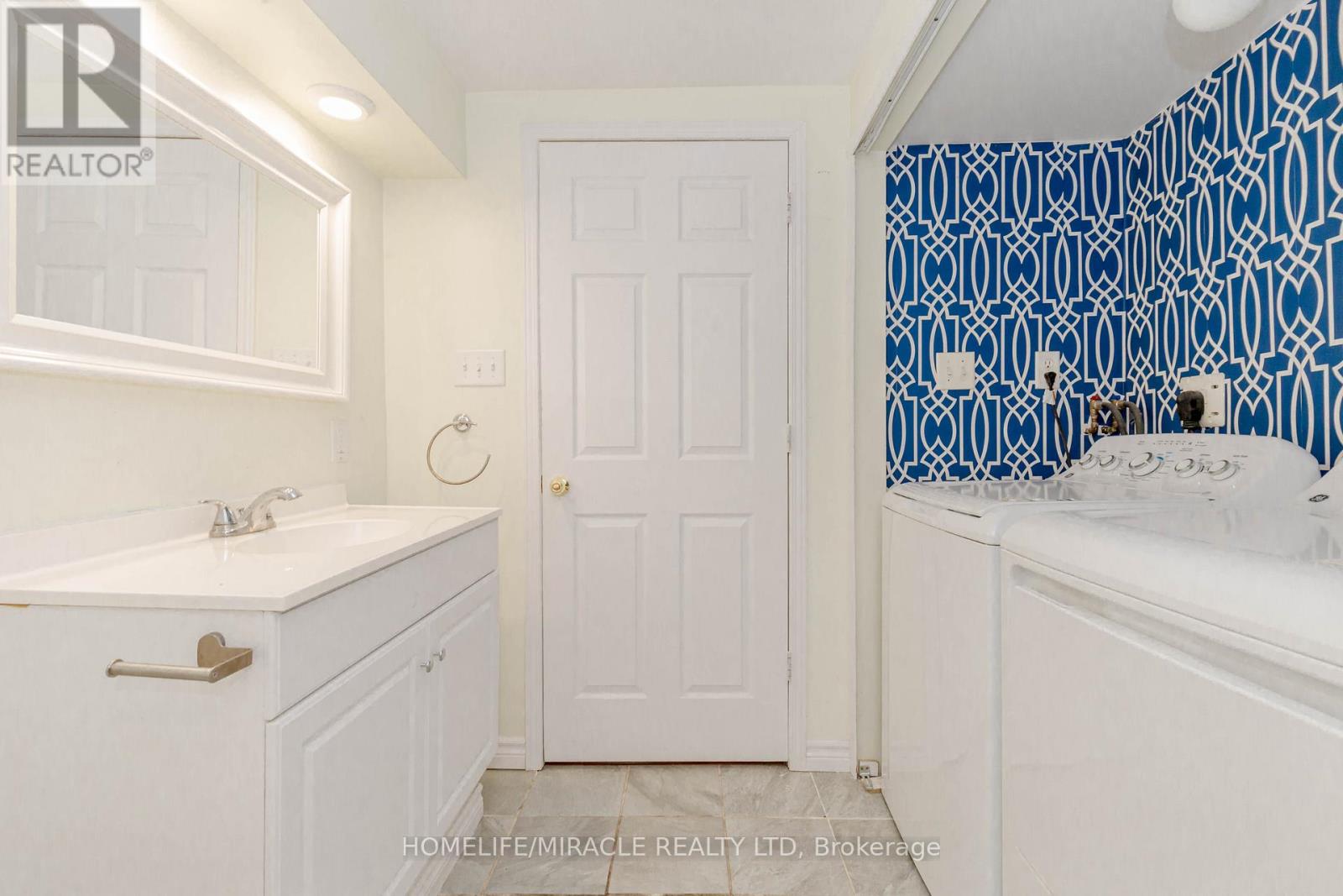 4 Vauxhall Crescent, Brampton, Ontario  L7A 3A3 - Photo 45 - W12577120