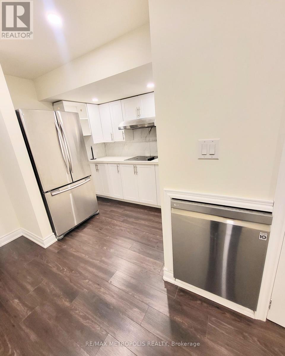 Bsmt - 923 Penson Crescent, Milton, Ontario  L9T 8Z7 - Photo 14 - W12577132