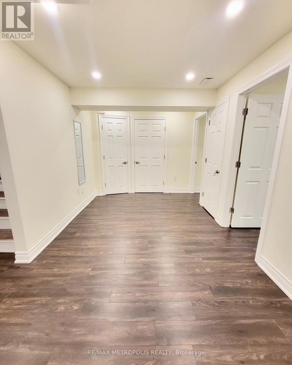 Bsmt - 923 Penson Crescent, Milton, Ontario  L9T 8Z7 - Photo 5 - W12577132