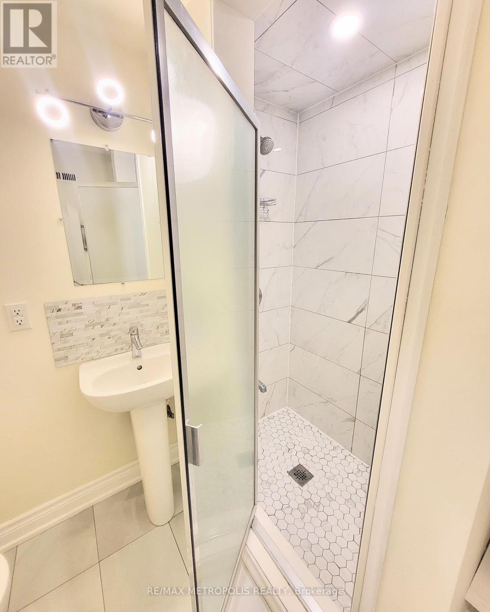 Bsmt - 923 Penson Crescent, Milton, Ontario  L9T 8Z7 - Photo 8 - W12577132