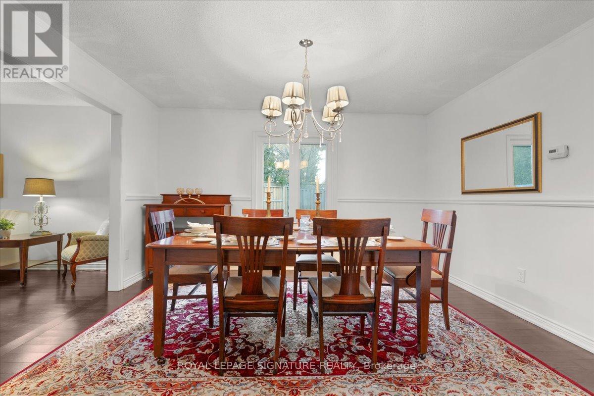 1093 Senlac Court, Mississauga, Ontario  L5V 1B8 - Photo 10 - W12577158